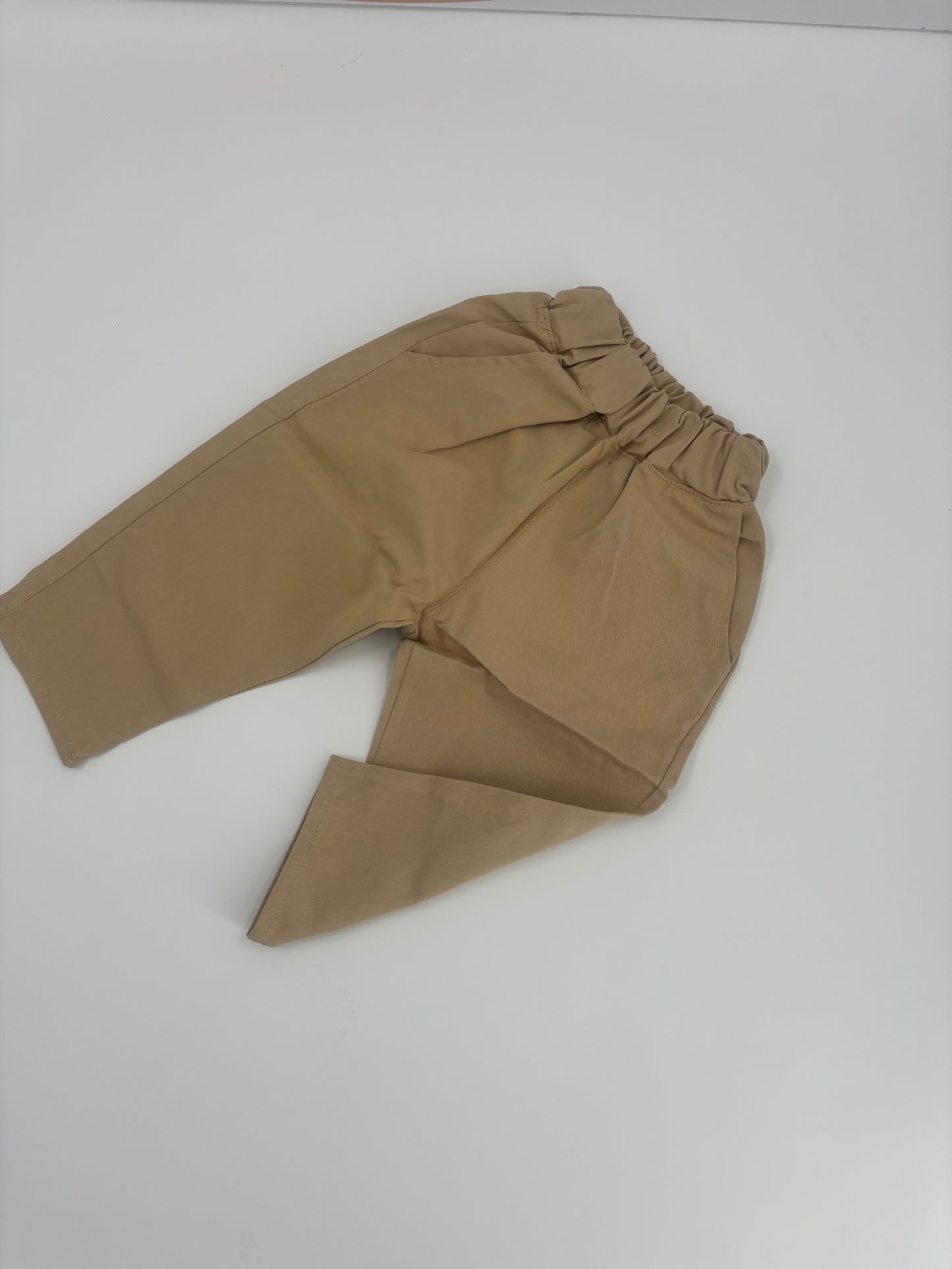 Bequeme Kinderhose aus Baumwolle – Hellbraun