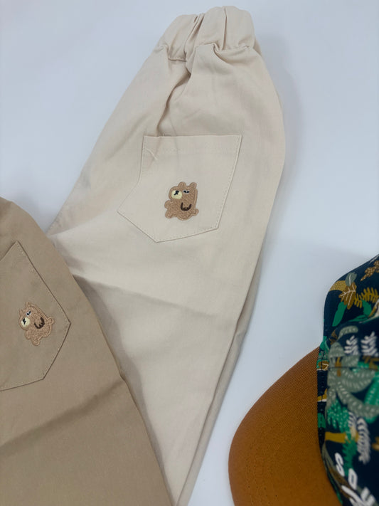 Bequeme Kinderhose aus Baumwolle – in Beige